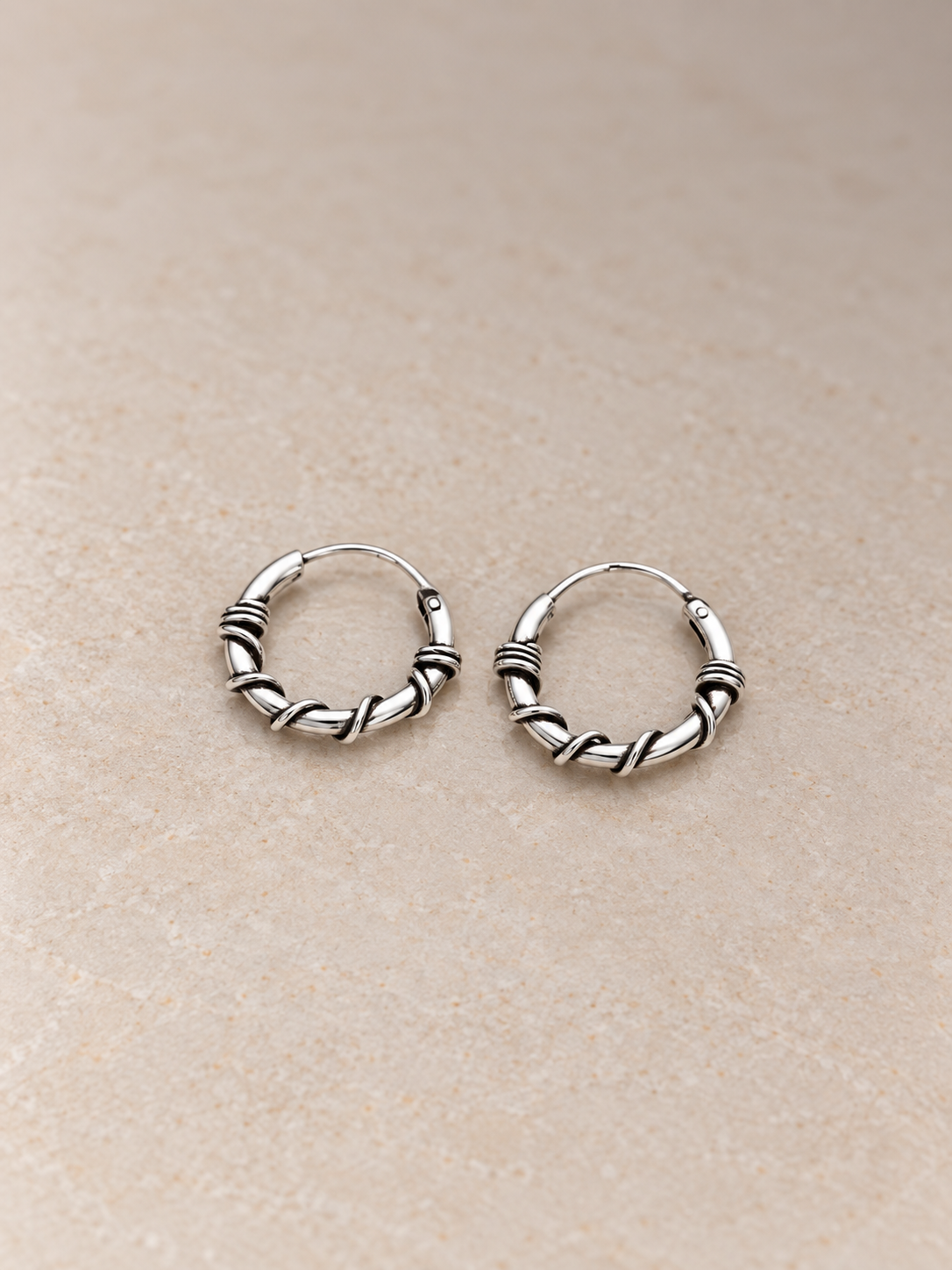 Argola Boho Arame em prata 925